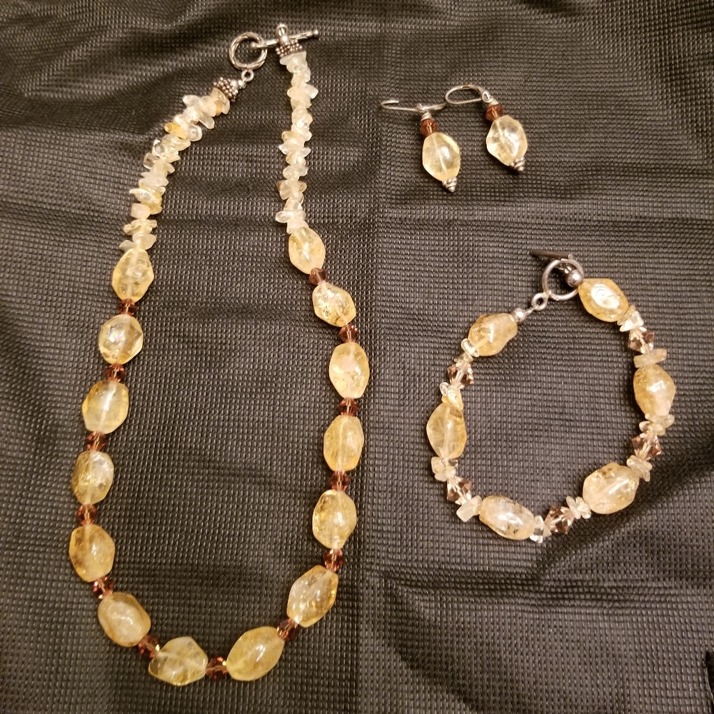 A fun topaz set!